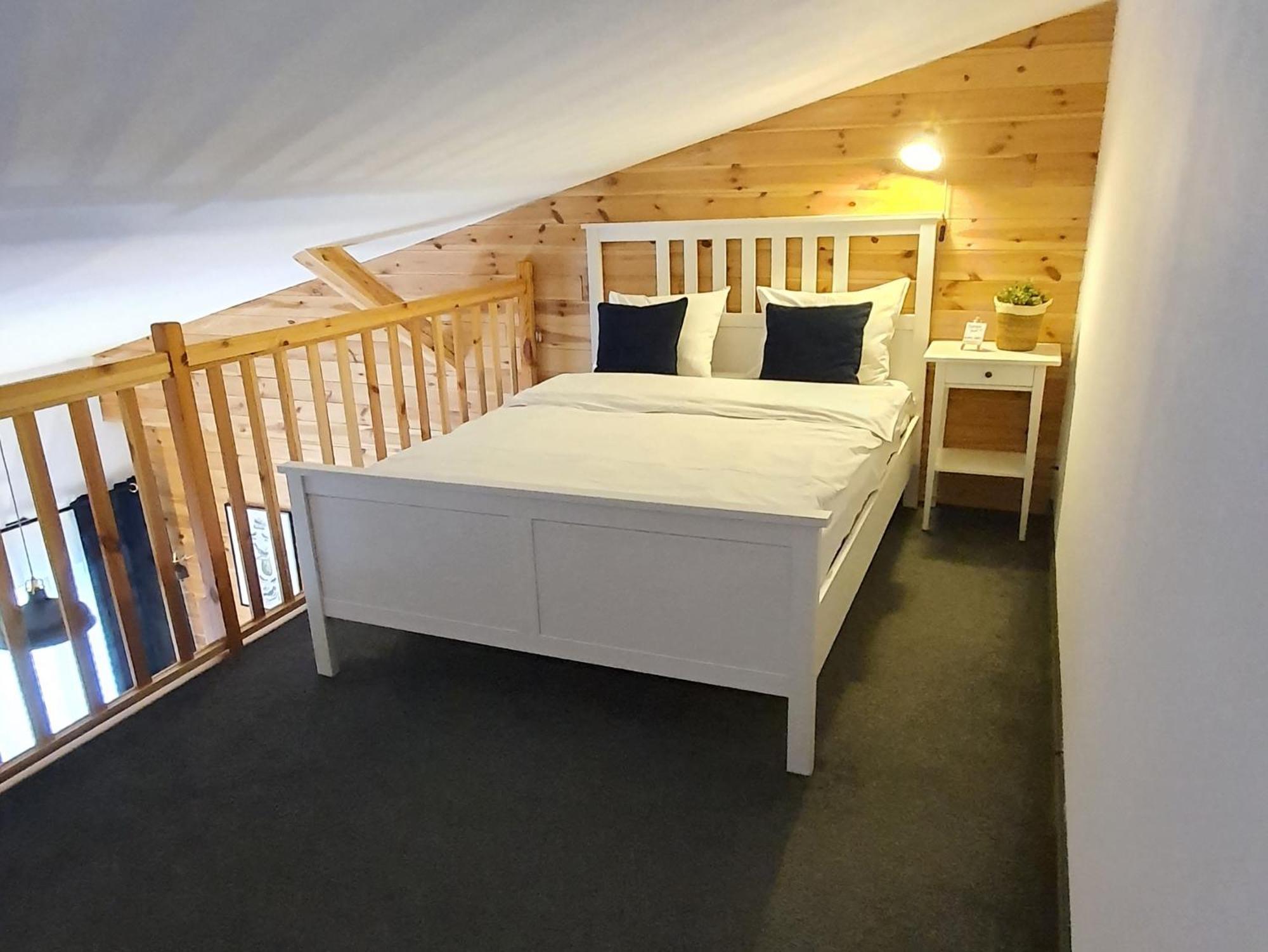 Babie Lato B&B Uniejow Exterior photo