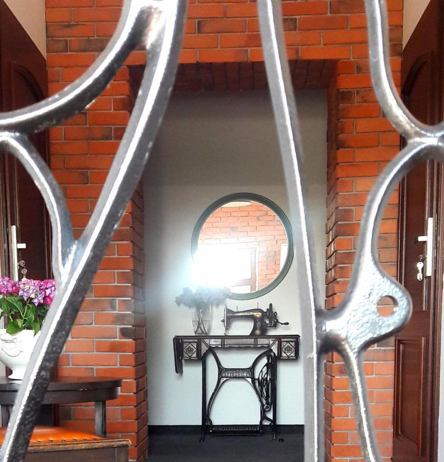 Babie Lato B&B Uniejow Exterior photo